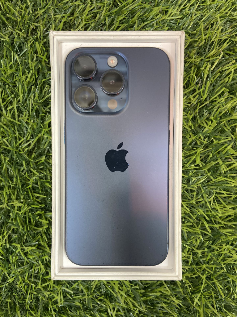 iPhone 15 pro (256gb, Open box) A grade